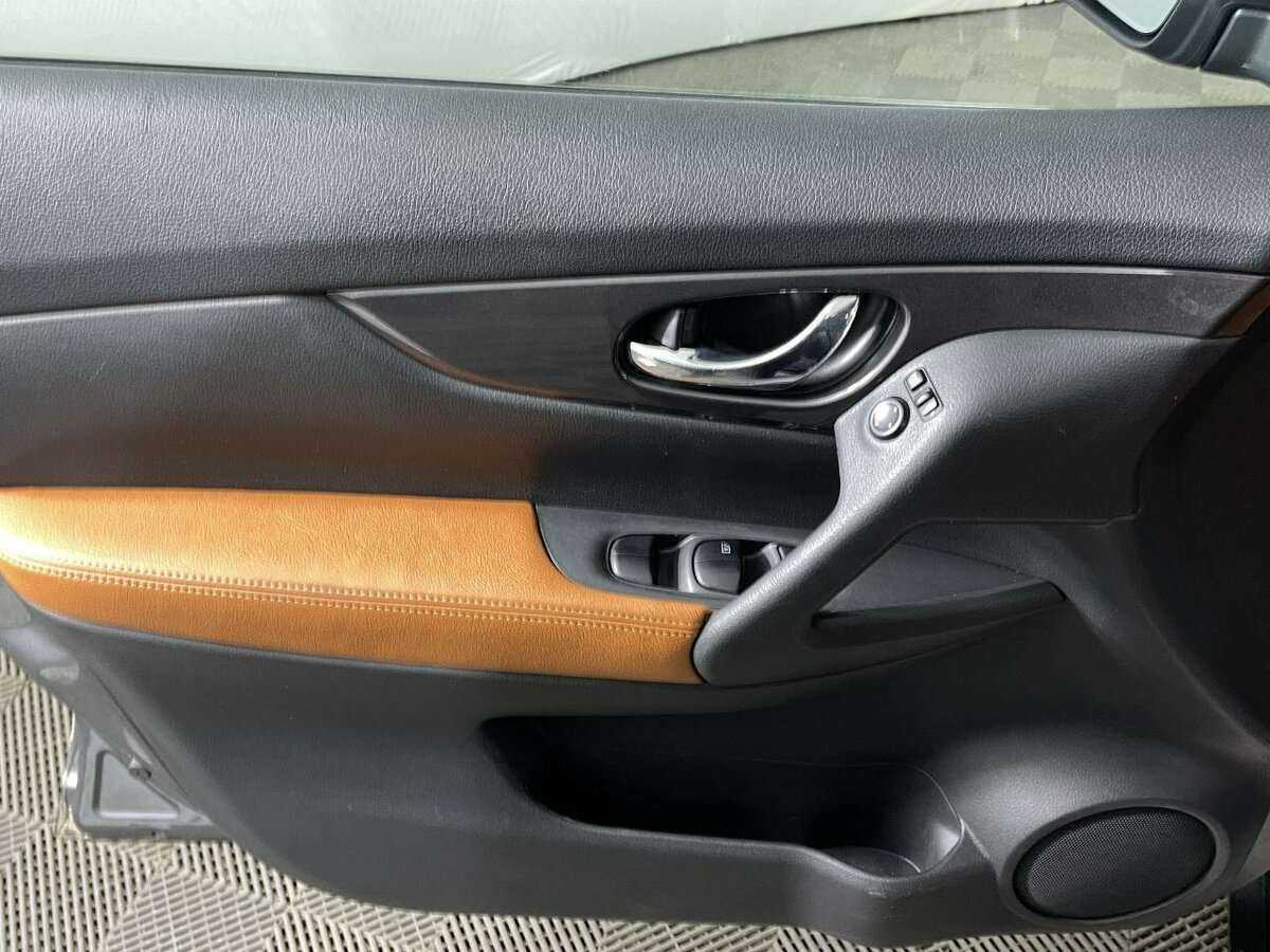 Б/У Ниссан Икс-Трейл 2018 года. Фото: #6