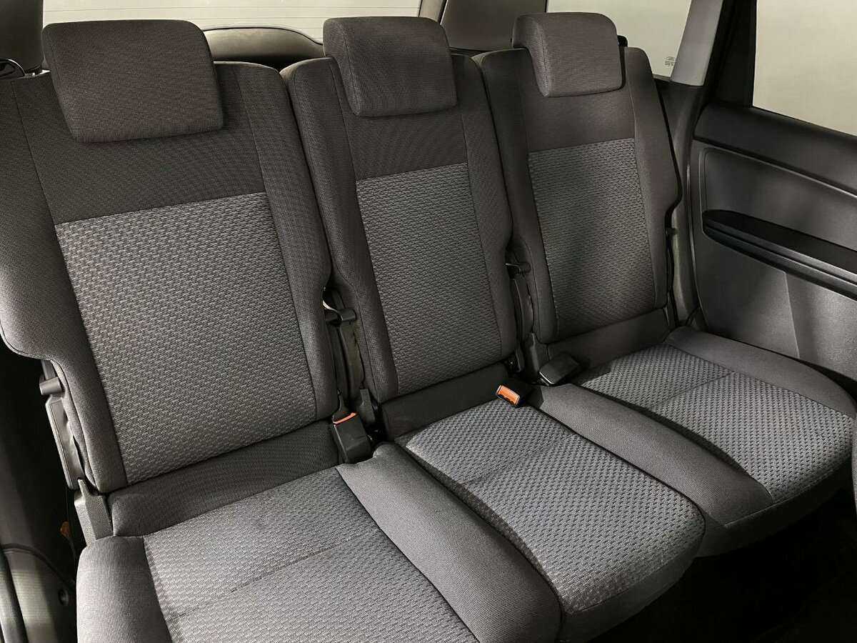 Б/У Форд Ц-Макс 2005 года. Фото: #13