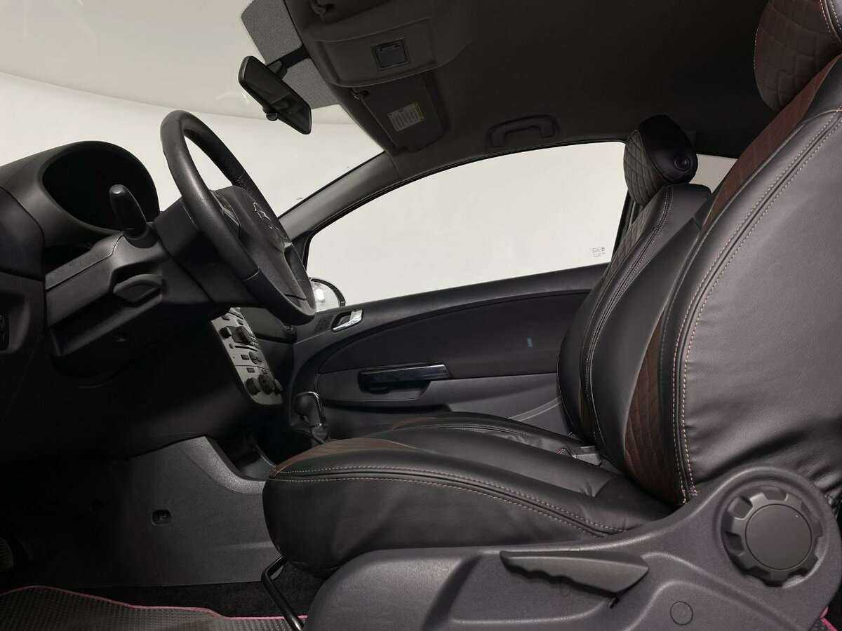 Б/У Опель Корса 2013 года. Фото: #9