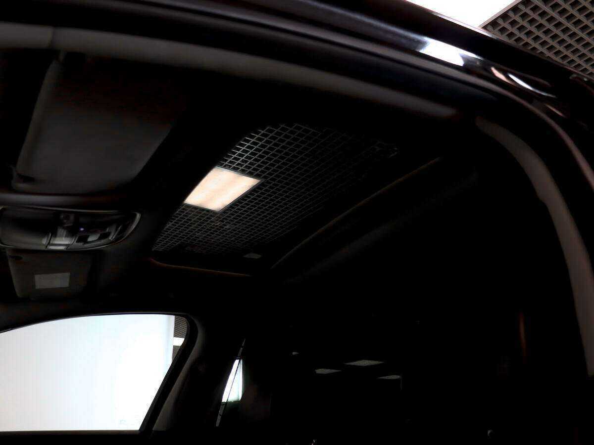 Б/У Киа К900 2019 года. Фото: #10