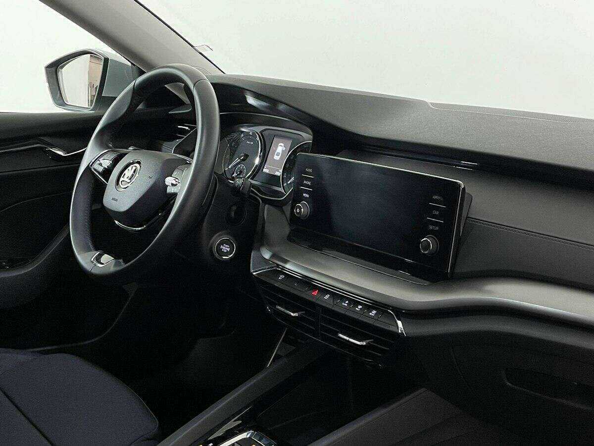 Б/У Шкода Октавия 2021 года. Фото: #7