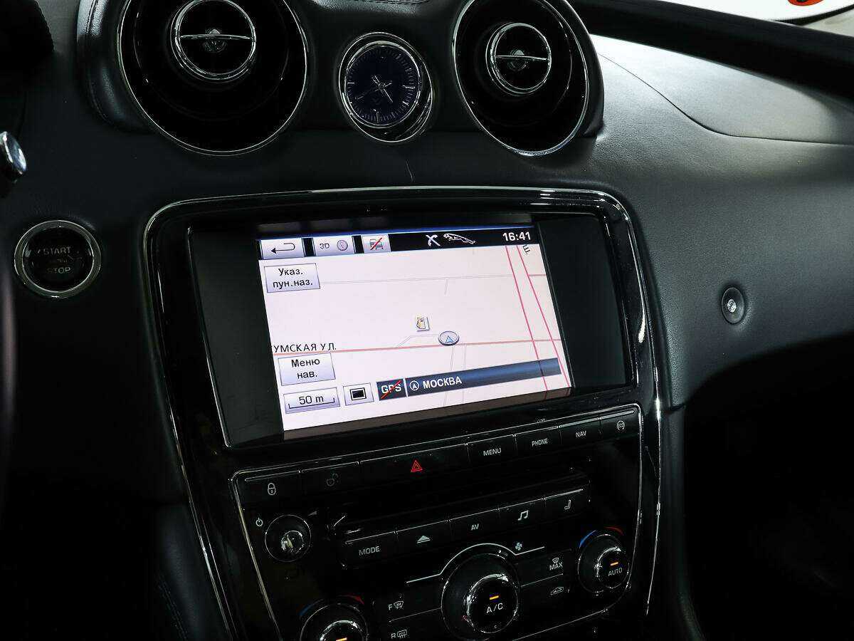 Б/У Ягуар ИксДжи 2013 года. Фото: #14