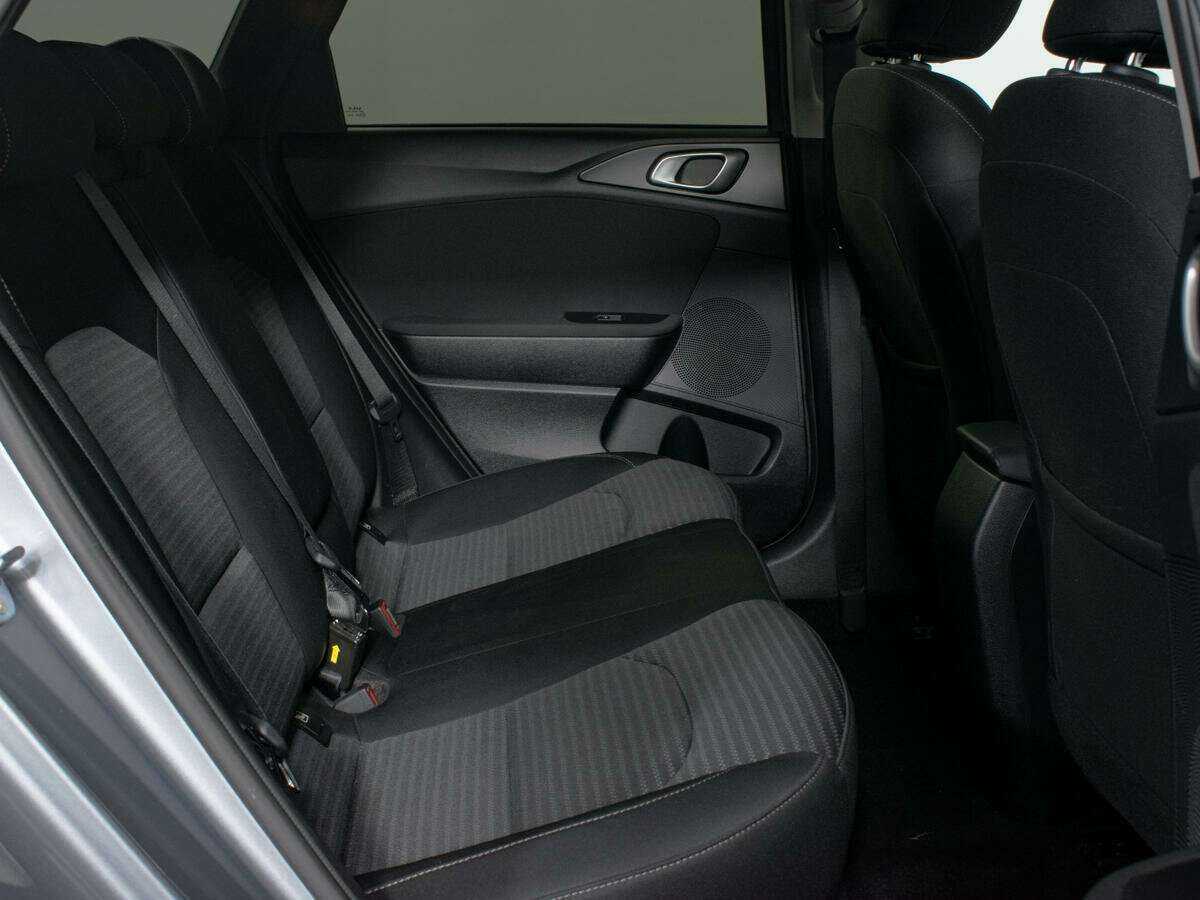 Б/У Киа Сид 2021 года. Фото: #9