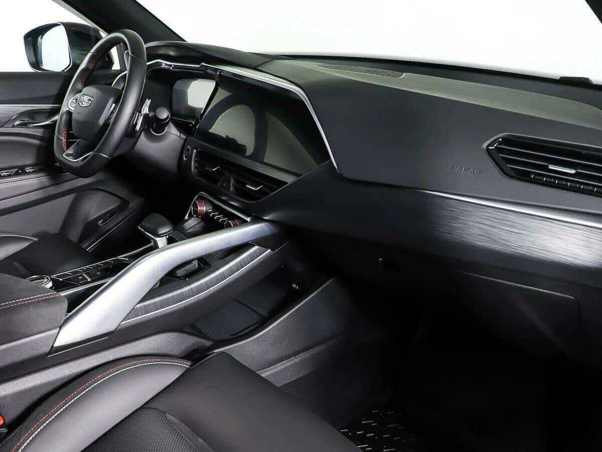 Б/У Джили Тугелла 2023 года. Фото: #8