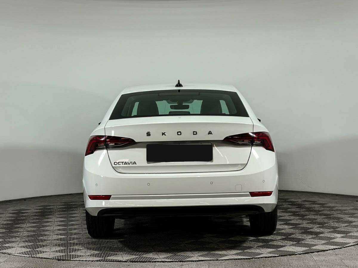 Б/У Шкода Октавия 2021 года. Фото: #5