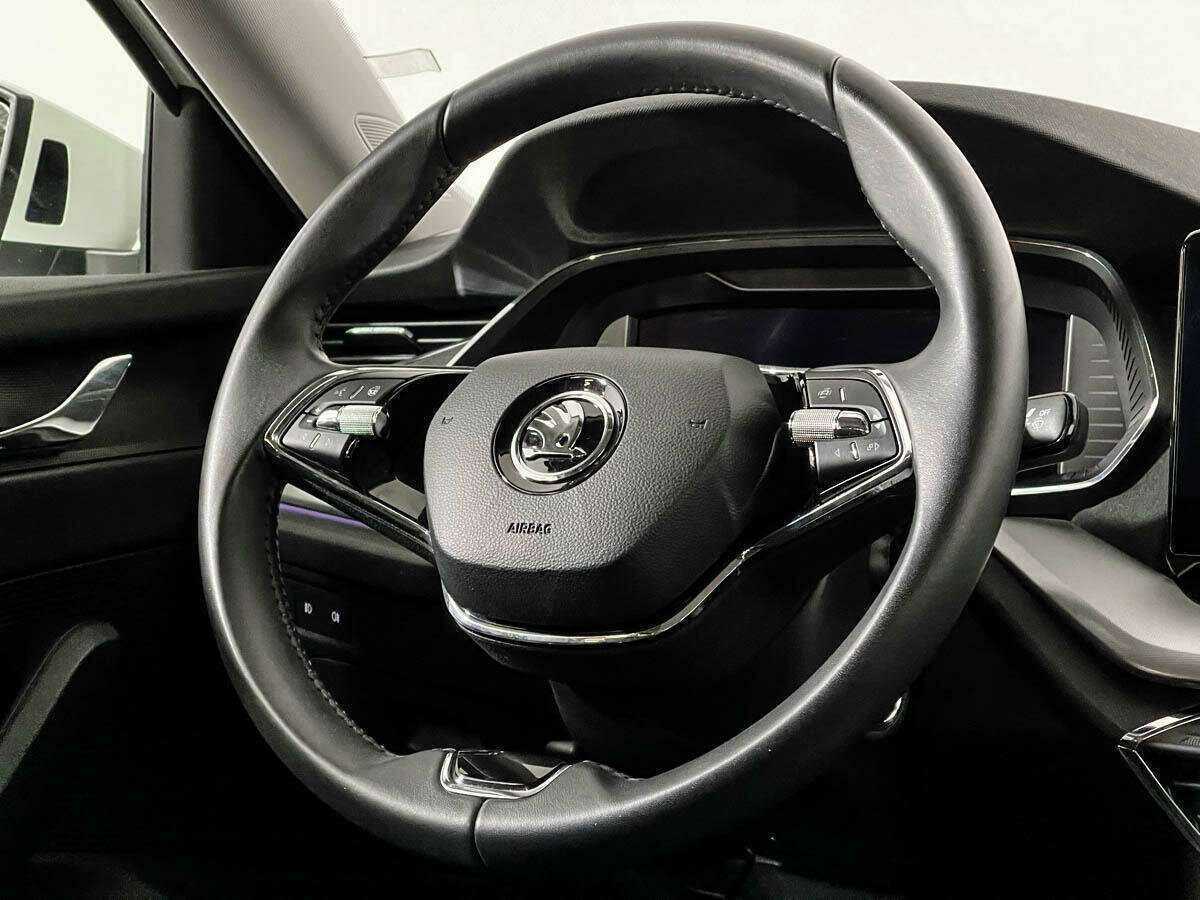 Б/У Шкода Октавия 2021 года. Фото: #13