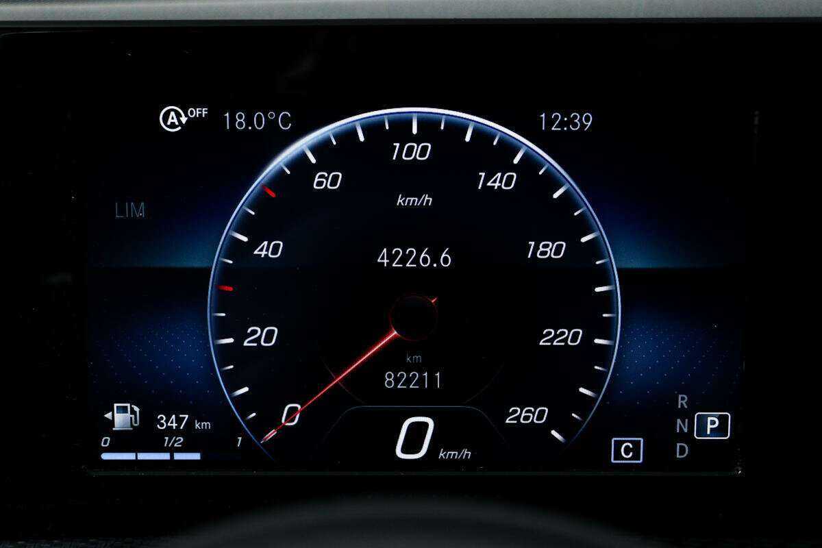 Б/У Мерседес-Бенц А-Класс 2019 года. Фото: #9