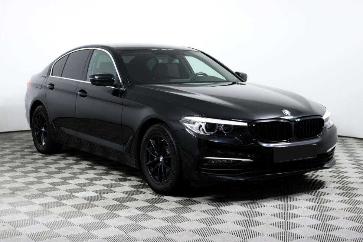 Б/У БМВ 5 серии 2018 года. Фото: #2