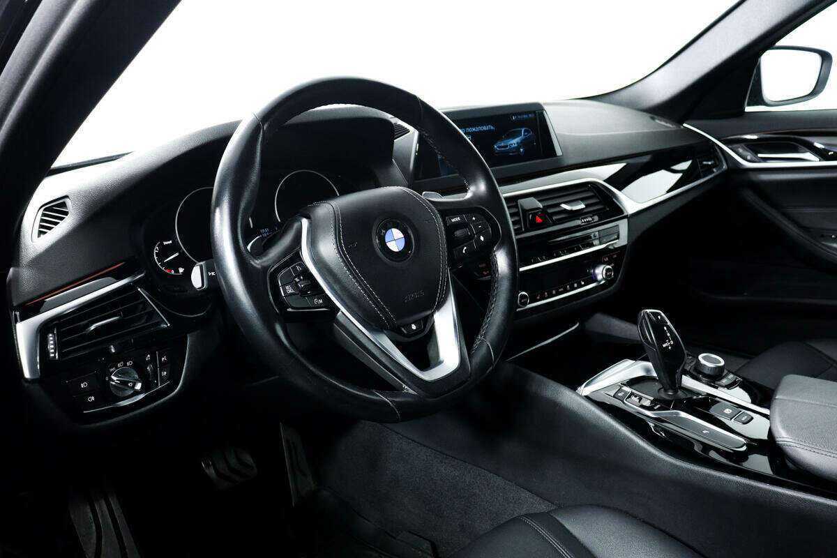 Б/У БМВ 5 серии 2018 года. Фото: #12