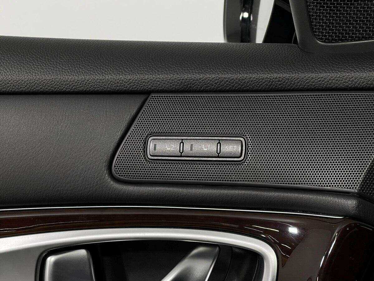 Б/У Инфинити К70 2016 года. Фото: #15