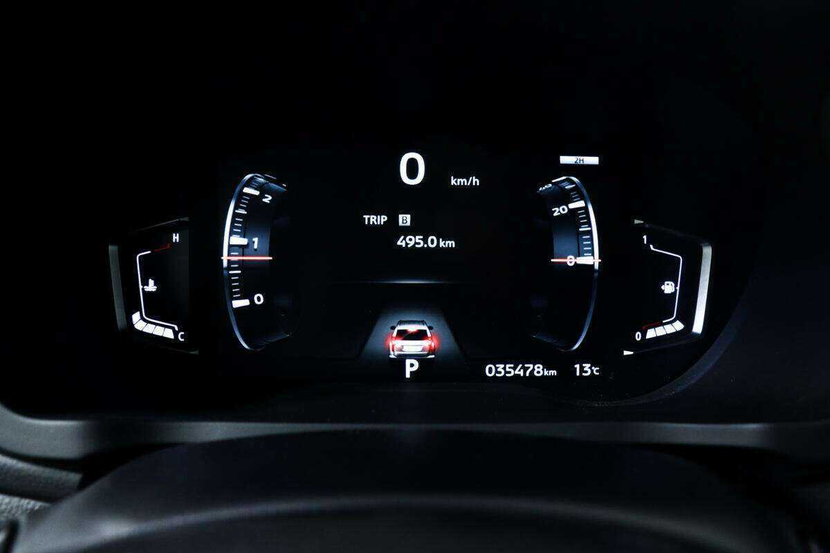 Б/У Митсубиши Монтеро Спорт 2022 года. Фото: #9