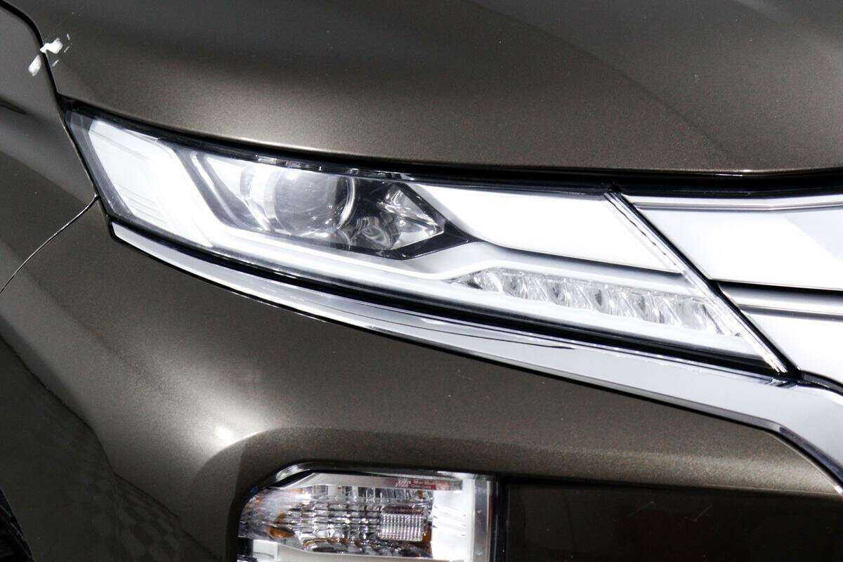 Б/У Митсубиши Монтеро Спорт 2022 года. Фото: #15