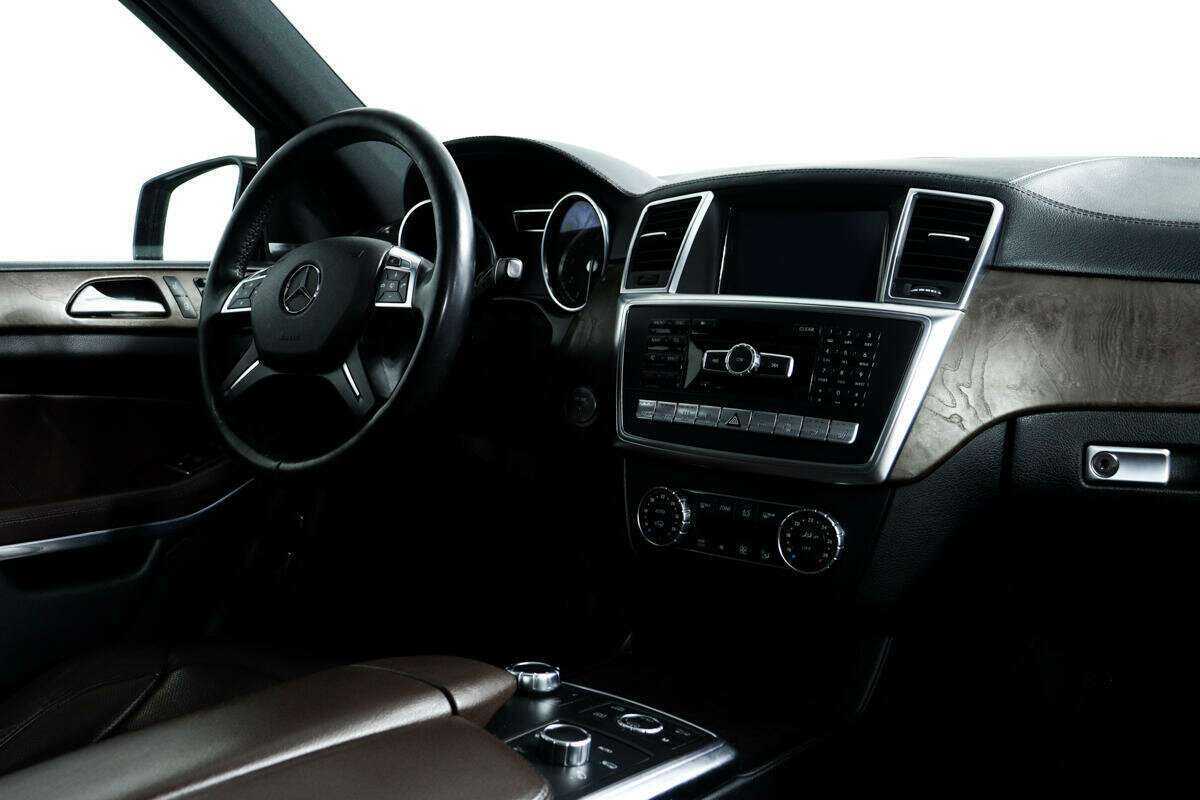 Б/У Мерседес-Бенц ГЛ-Класс 2014 года. Фото: #8