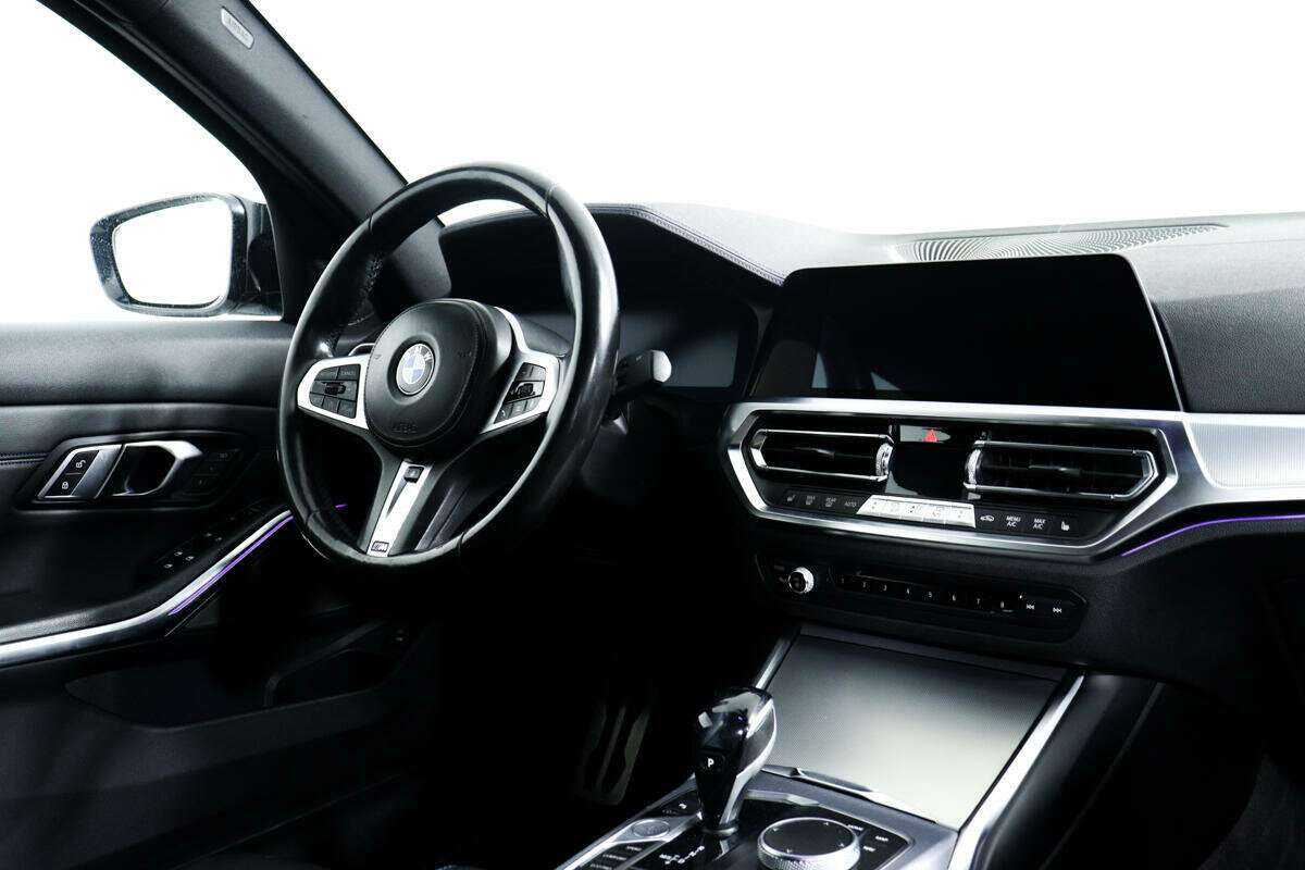 Б/У БМВ 3 серии 2019 года. Фото: #8