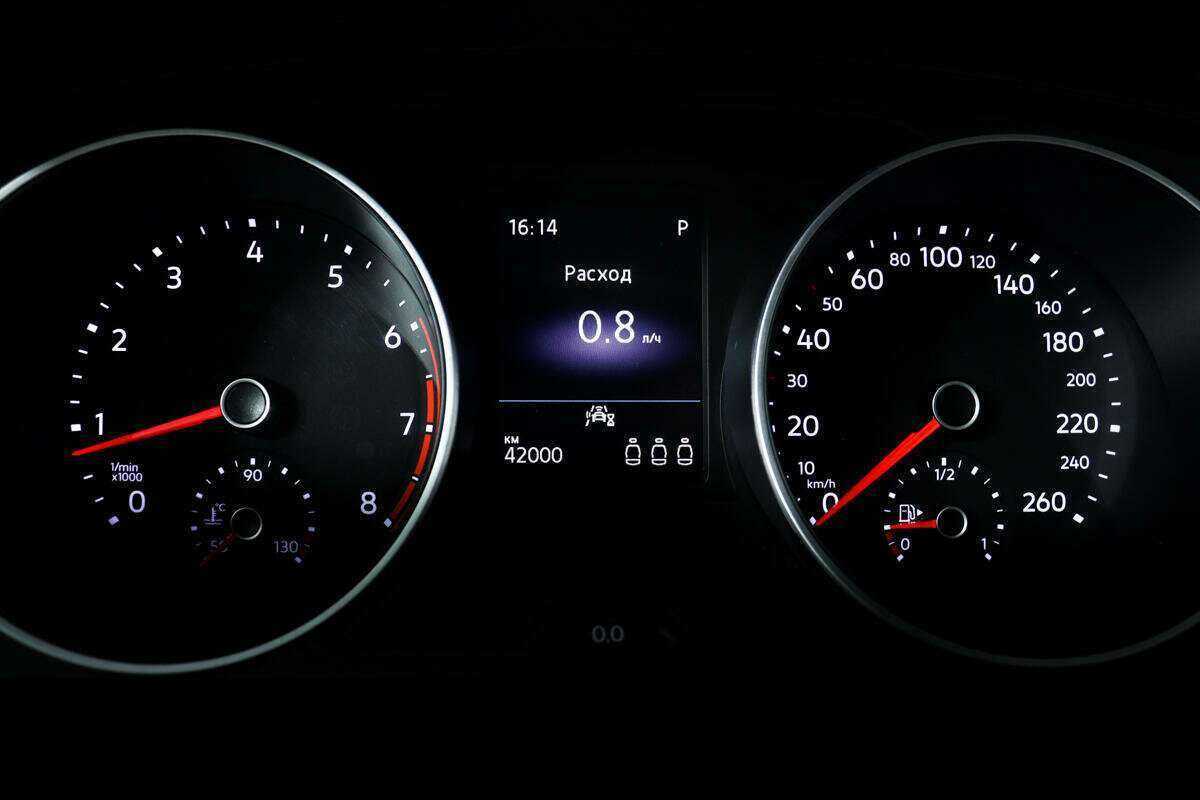 Б/У Фольксваген Тигуан 2020 года. Фото: #9