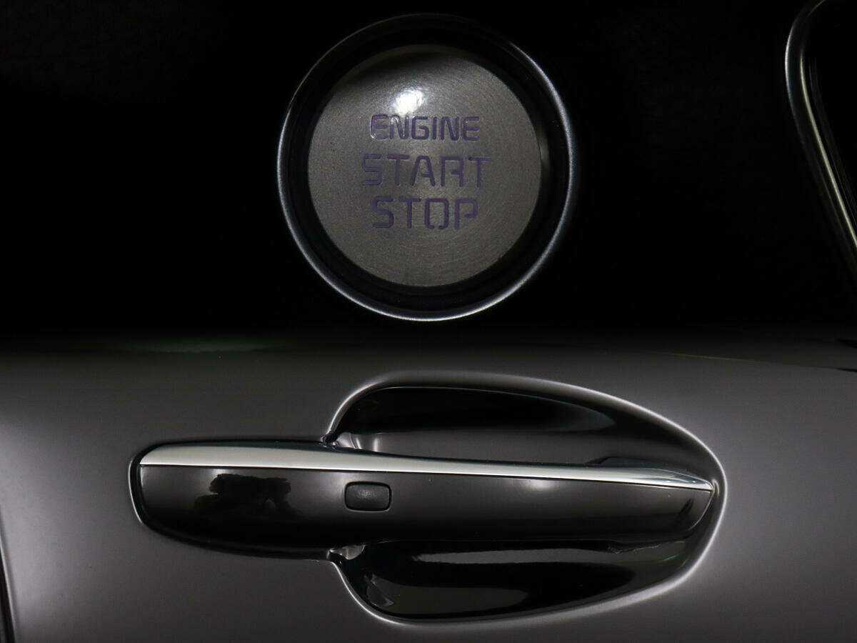 Б/У Киа К900 2019 года. Фото: #16