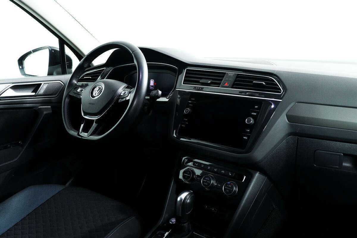 Б/У Фольксваген Тигуан 2020 года. Фото: #8