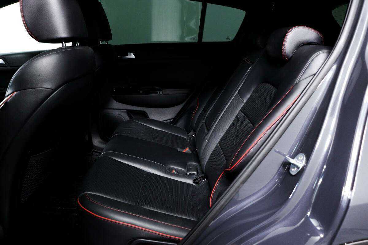 Б/У Киа Спортейдж 2021 года. Фото: #11