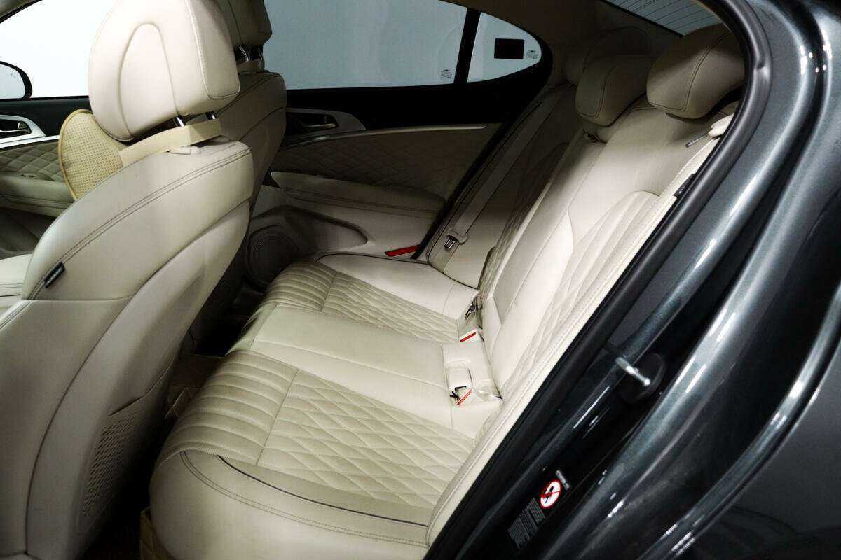 Б/У Генезис Г70 2019 года. Фото: #11