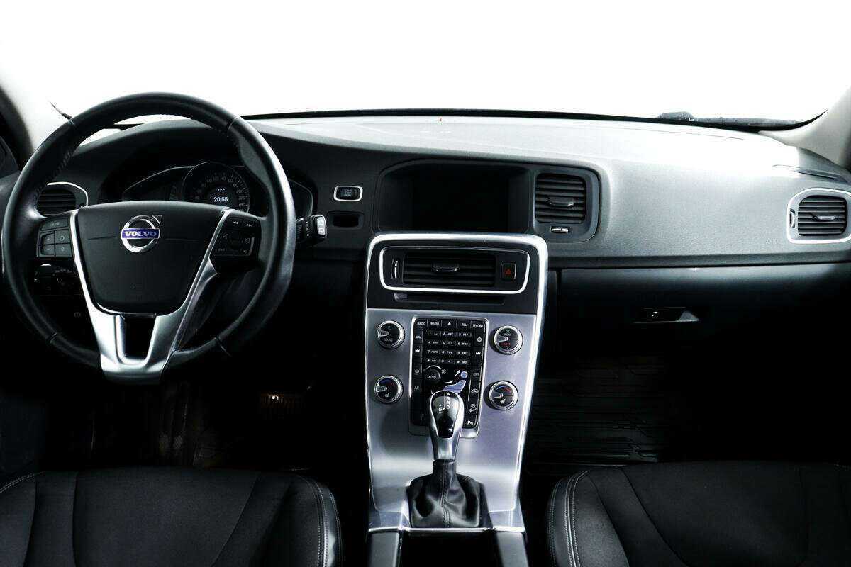 Б/У Вольво В60 Кросс Кантри 2018 года. Фото: #9