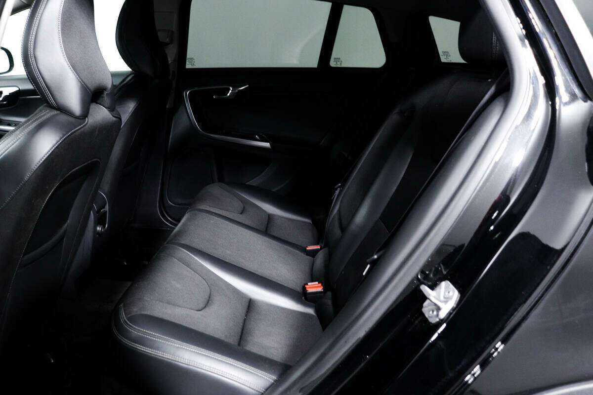 Б/У Вольво В60 Кросс Кантри 2018 года. Фото: #10