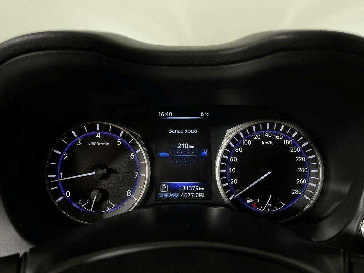 Б/У Инфинити К50 2015 года. Фото: #10