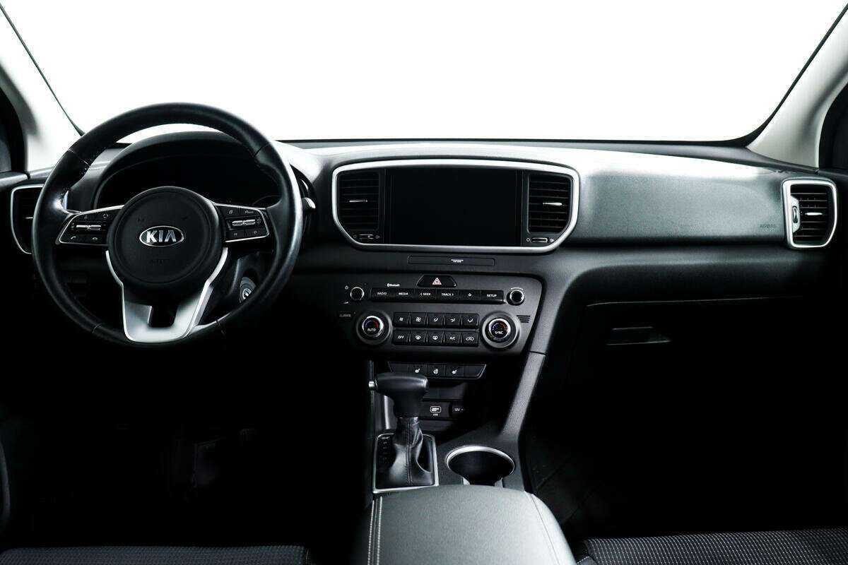 Б/У Киа Спортейдж 2021 года. Фото: #10