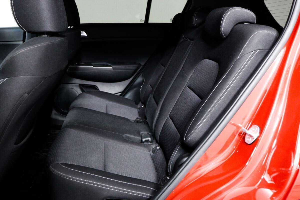 Б/У Киа Спортейдж 2021 года. Фото: #11