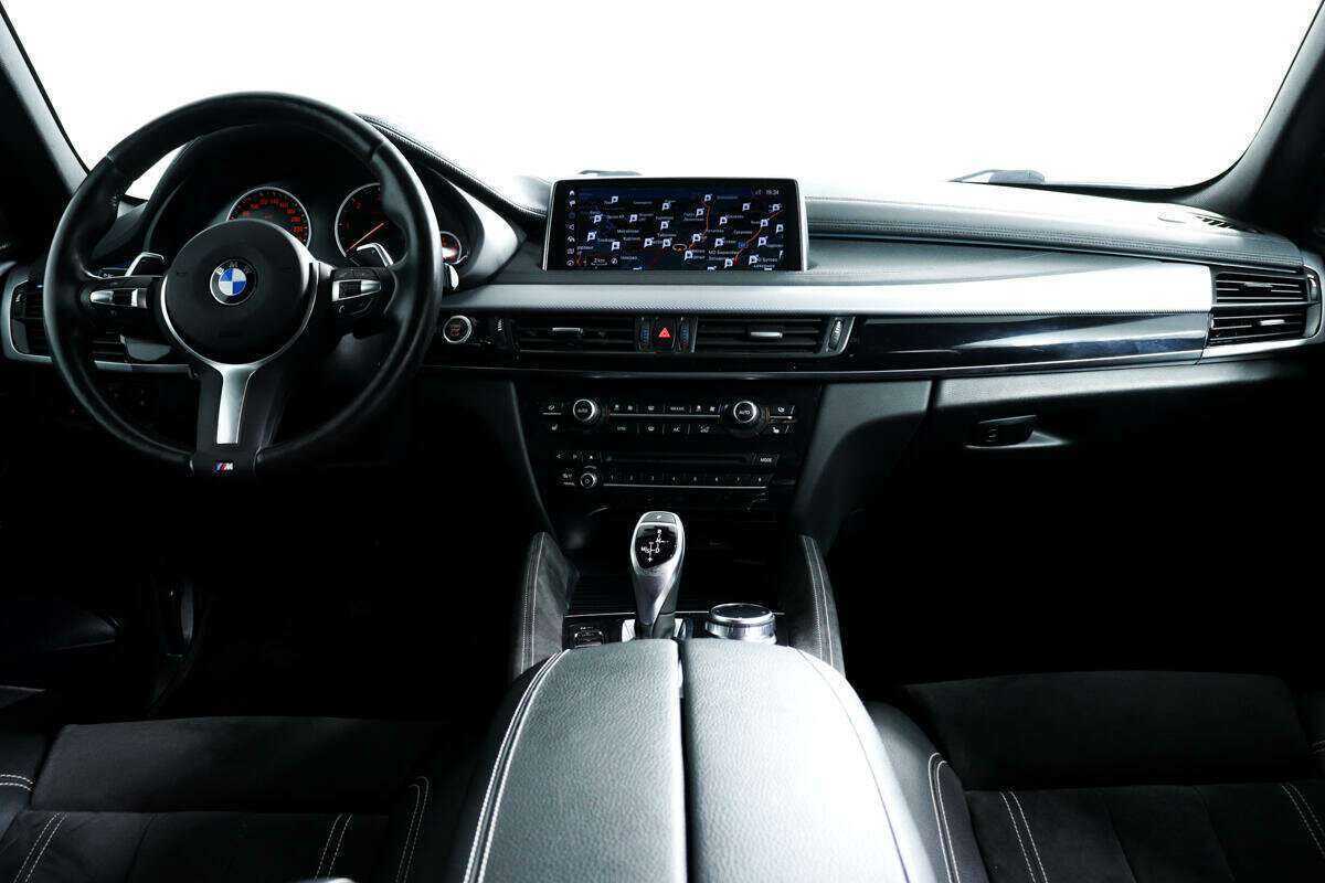 Б/У БМВ Икс6 2018 года. Фото: #10