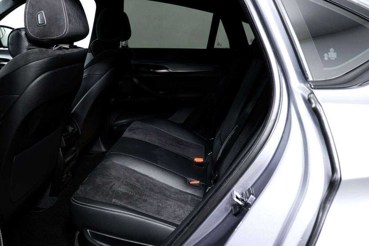 Б/У БМВ Икс6 2018 года. Фото: #11