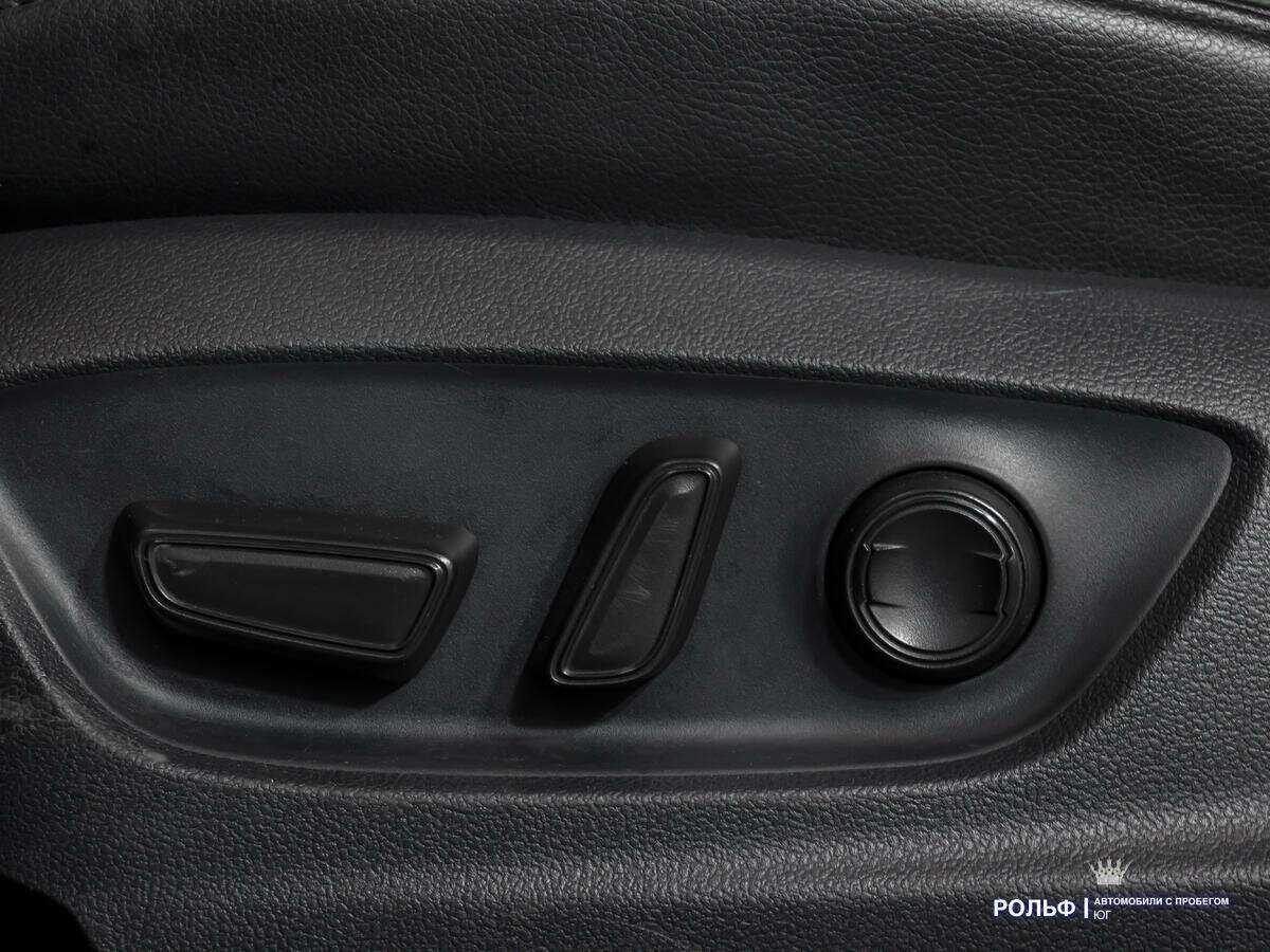 Б/У Тойота Камри 2018 года. Фото: #13