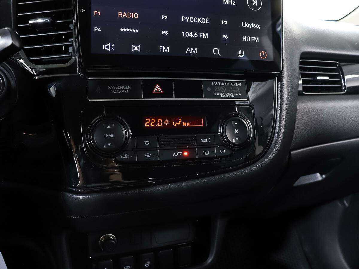 Б/У Митсубиши Оутлэндер 2018 года. Фото: #14