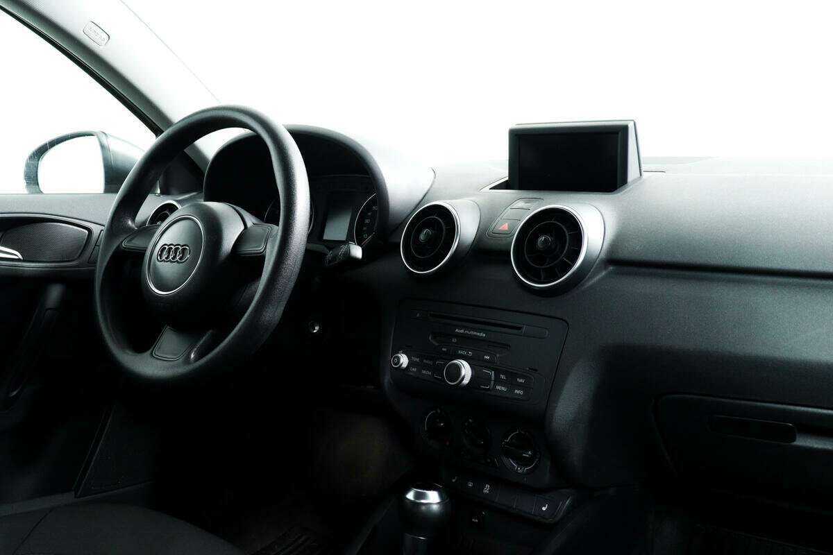 Б/У Ауди А1 2012 года. Фото: #8