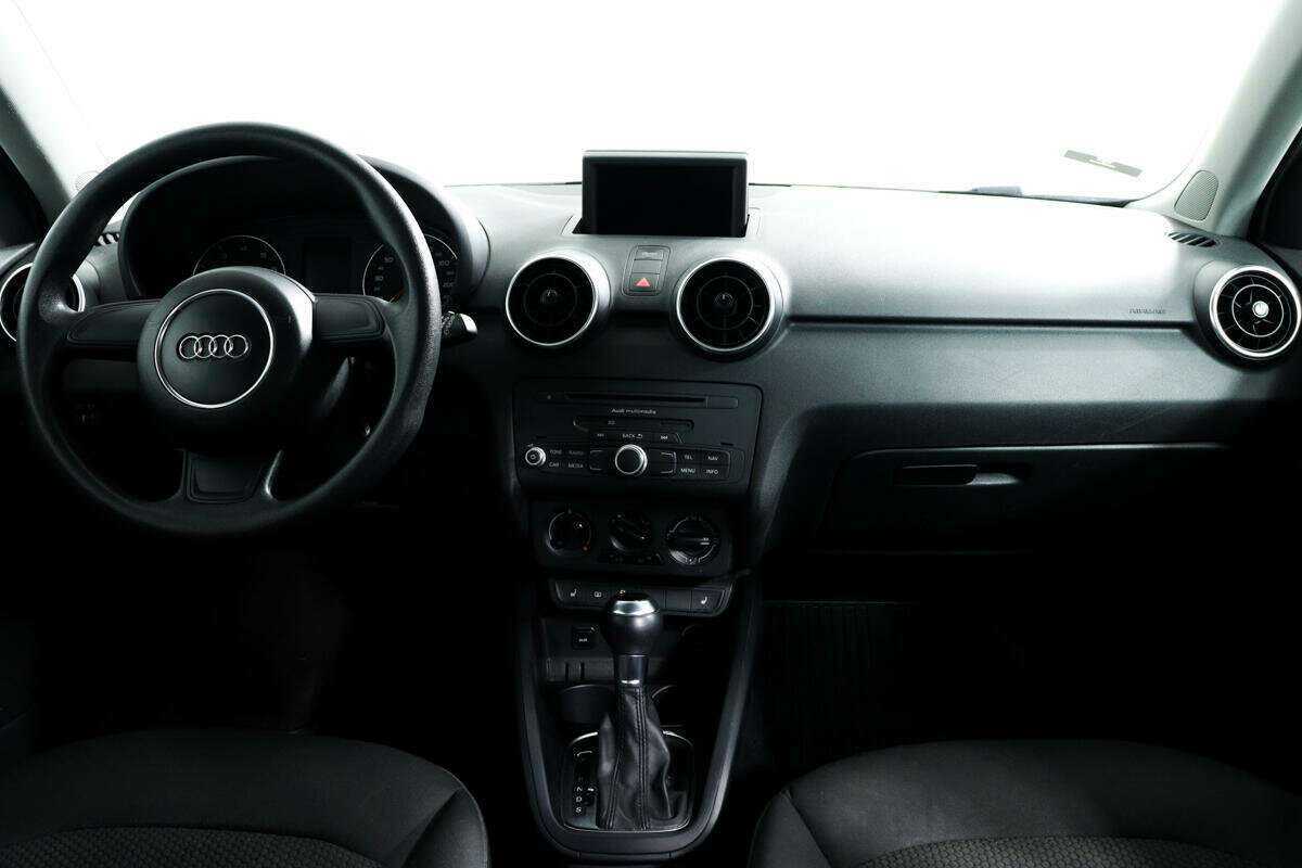 Б/У Ауди А1 2012 года. Фото: #10