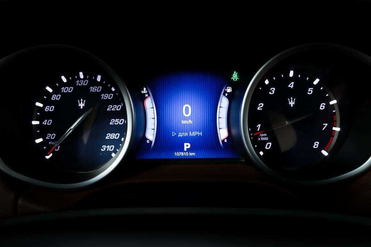 Б/У Мазератти Гибли 2014 года. Фото: #9