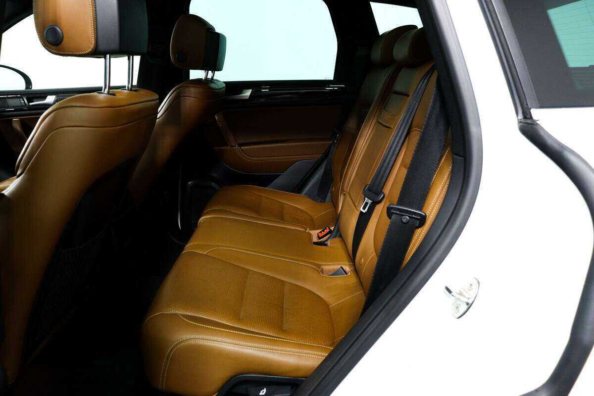 Б/У Фольксваген Туарег 2013 года. Фото: #11