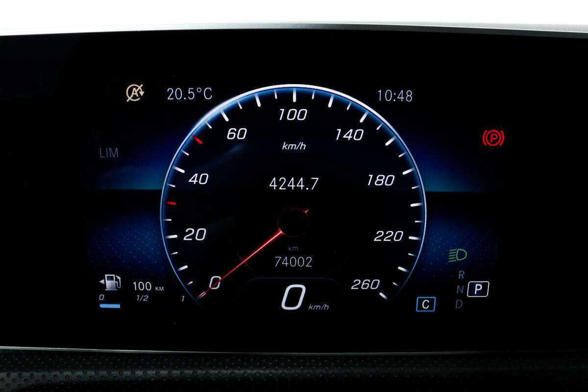 Б/У Мерседес-Бенц КЛА 2019 года. Фото: #9