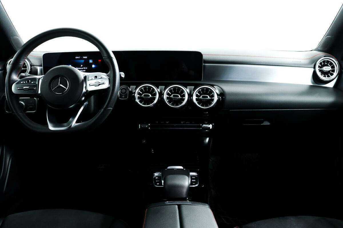 Б/У Мерседес-Бенц КЛА 2019 года. Фото: #10