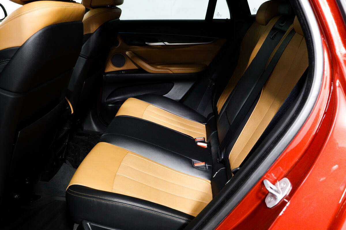 Б/У БМВ Икс6 2017 года. Фото: #11