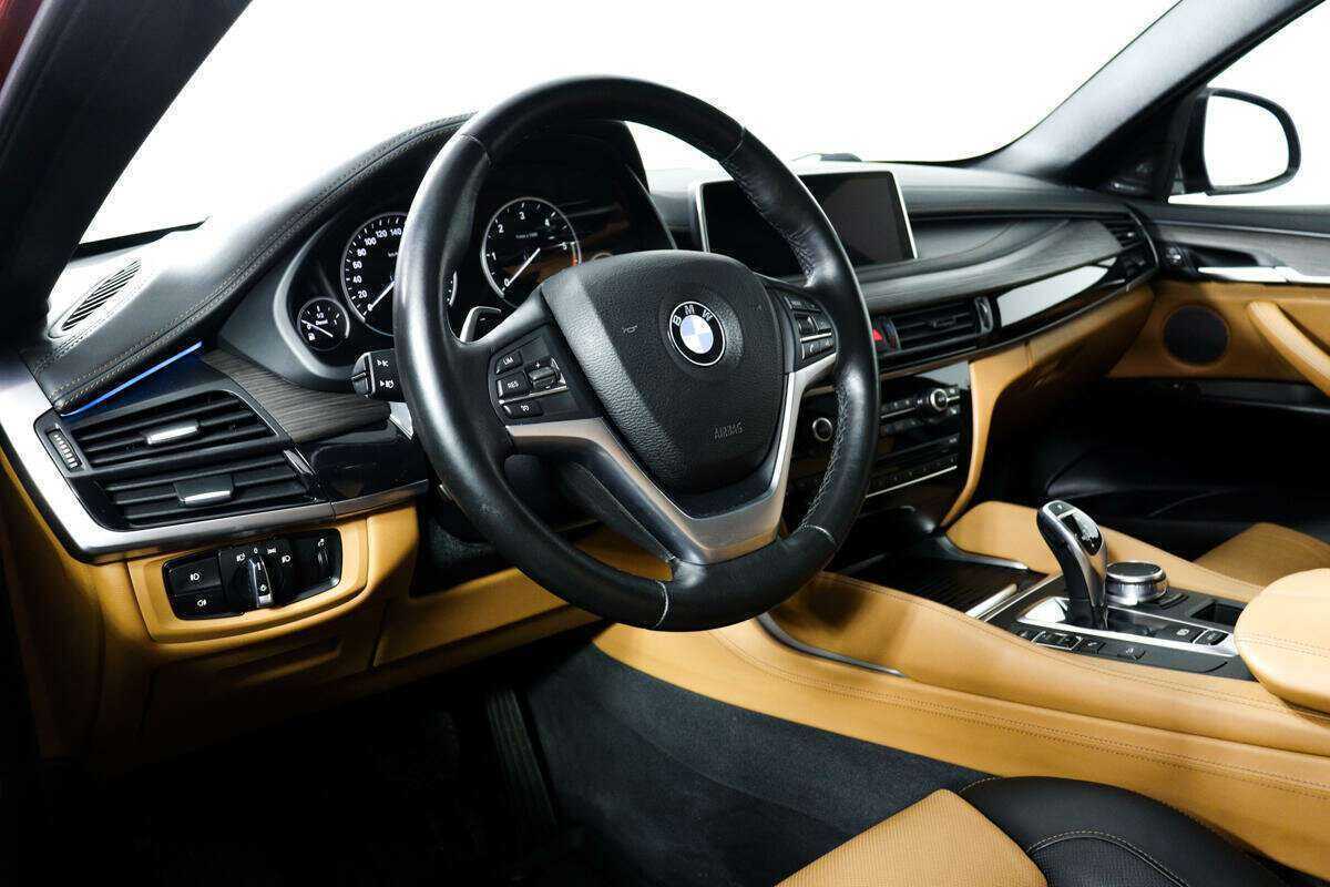 Б/У БМВ Икс6 2017 года. Фото: #12