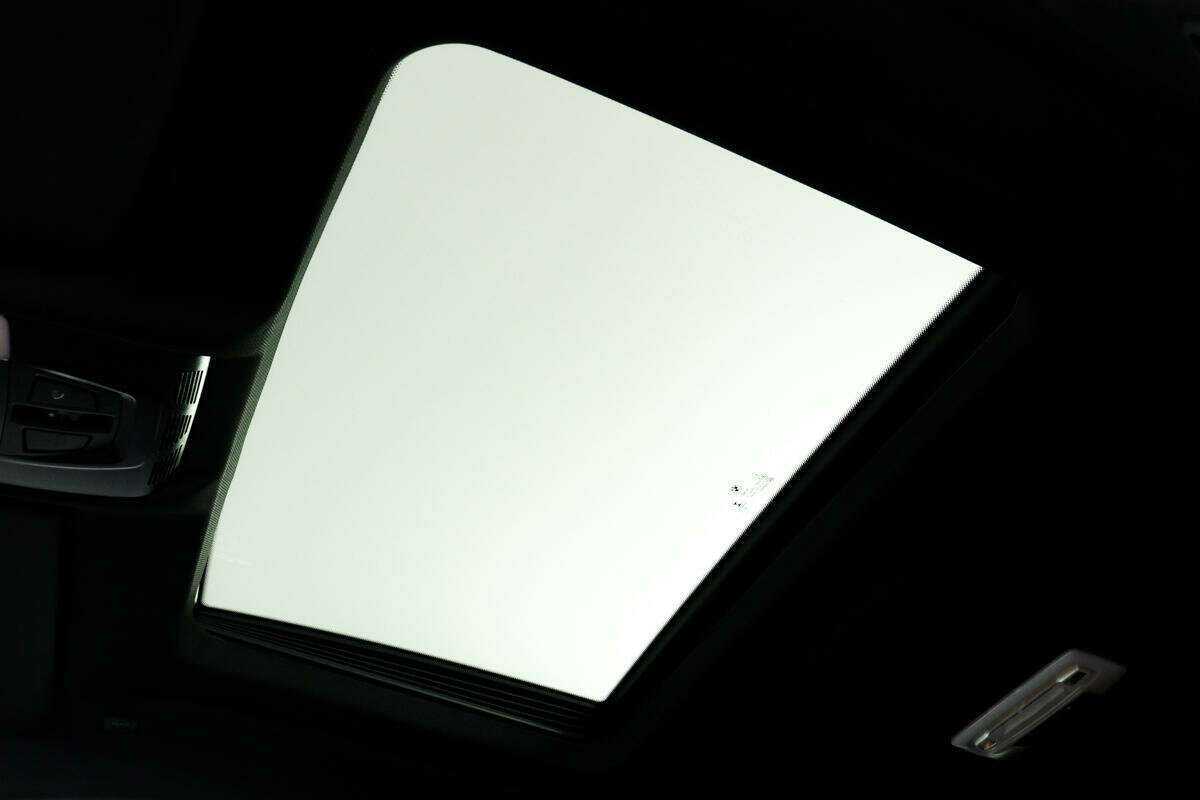 Б/У БМВ Икс6 2017 года. Фото: #14