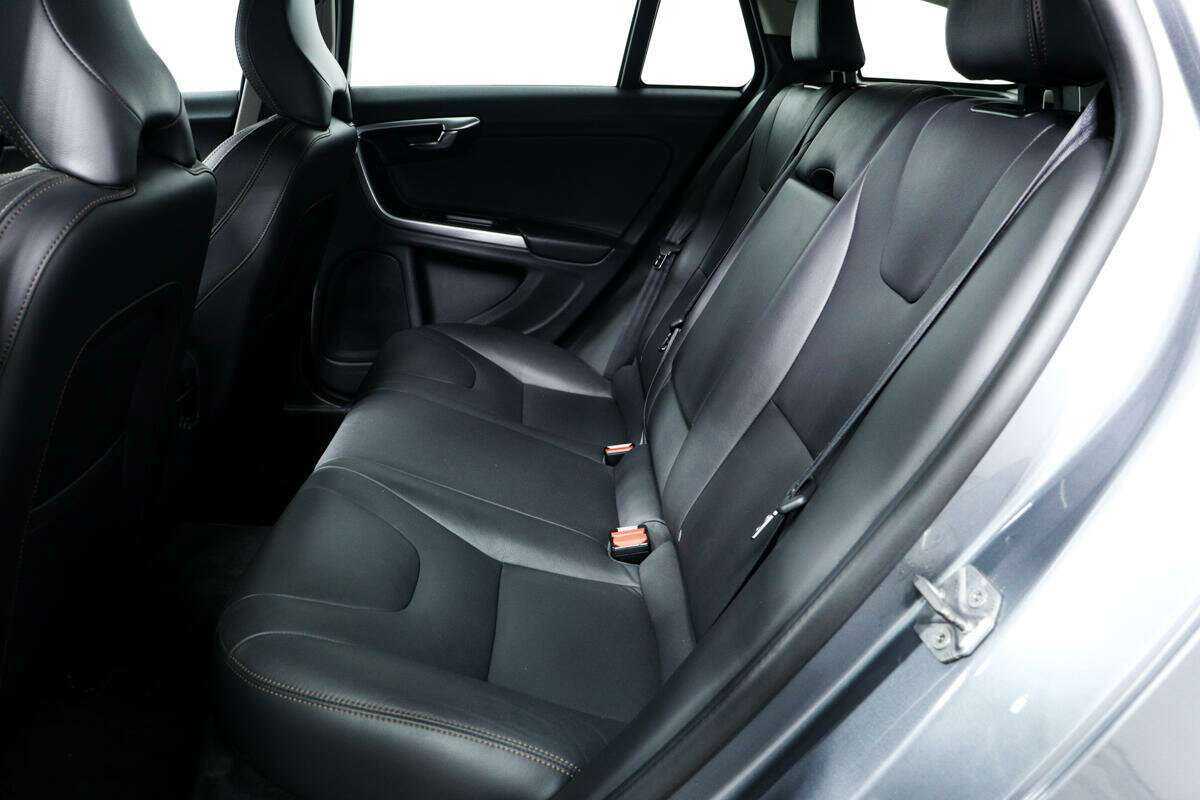 Б/У Вольво В60 Кросс Кантри 2018 года. Фото: #9