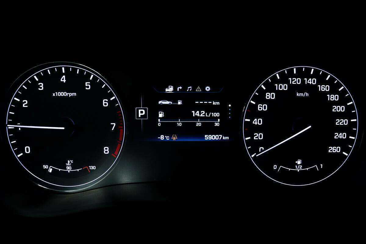 Б/У Хендай Генезис 2016 года. Фото: #9