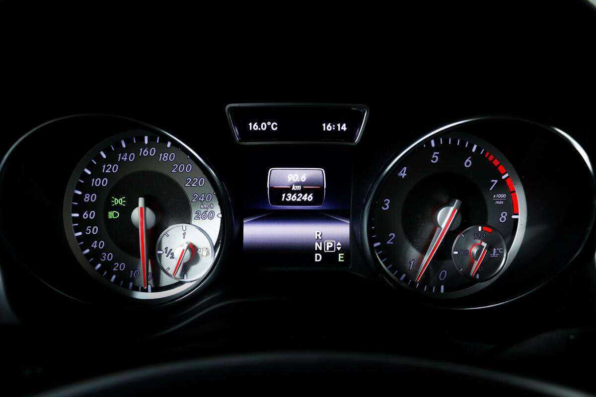 Б/У Мерседес-Бенц КЛА 2015 года. Фото: #8