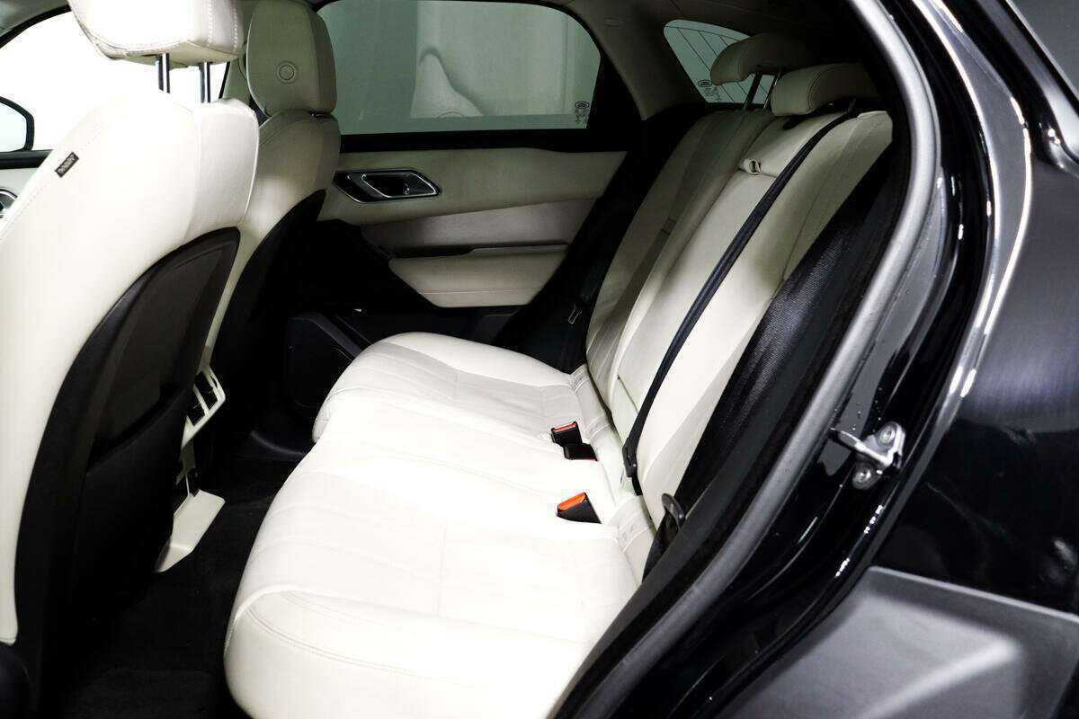 Б/У Лэнд Ровер Рэнж Ровер Велар 2017 года. Фото: #10