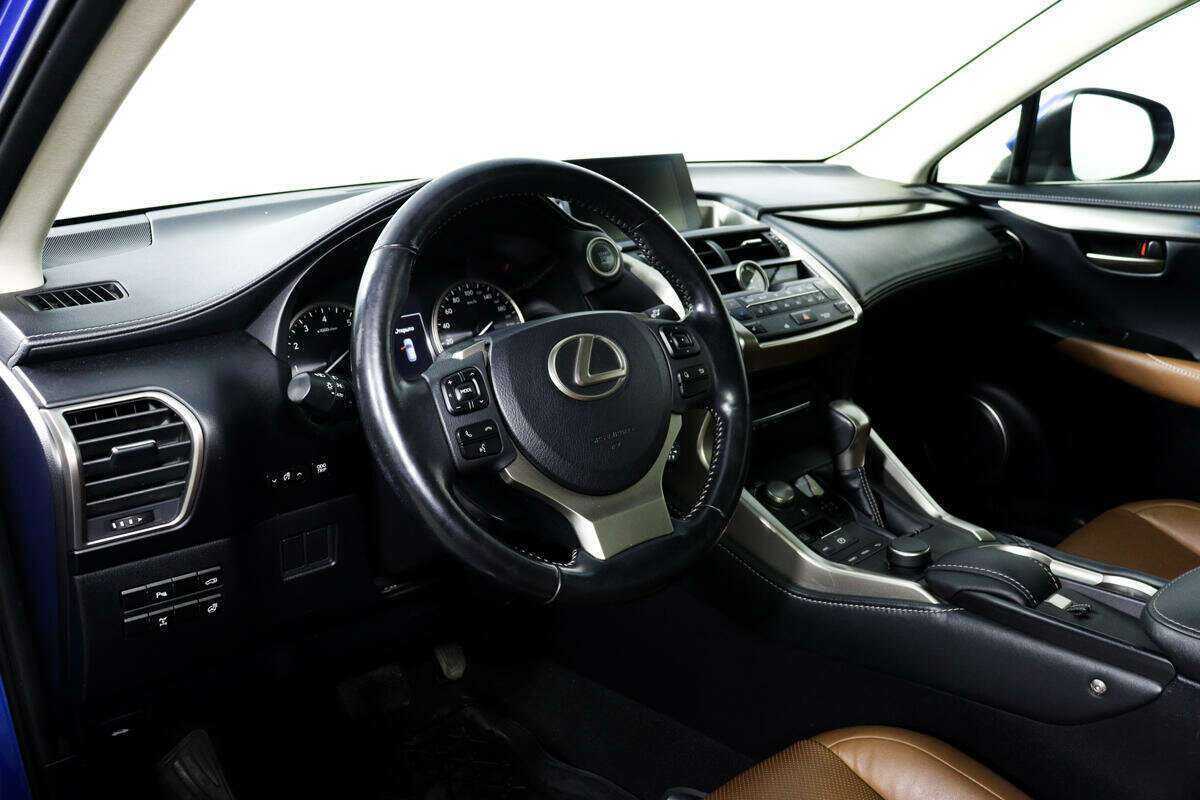 Б/У Лексус Н-Икс 2017 года. Фото: #12