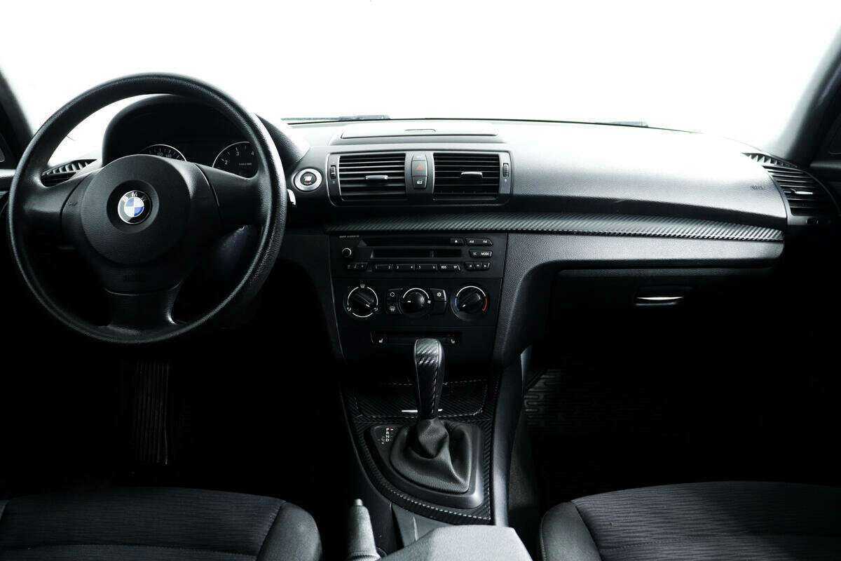 Б/У БМВ 1 серии 2009 года. Фото: #10