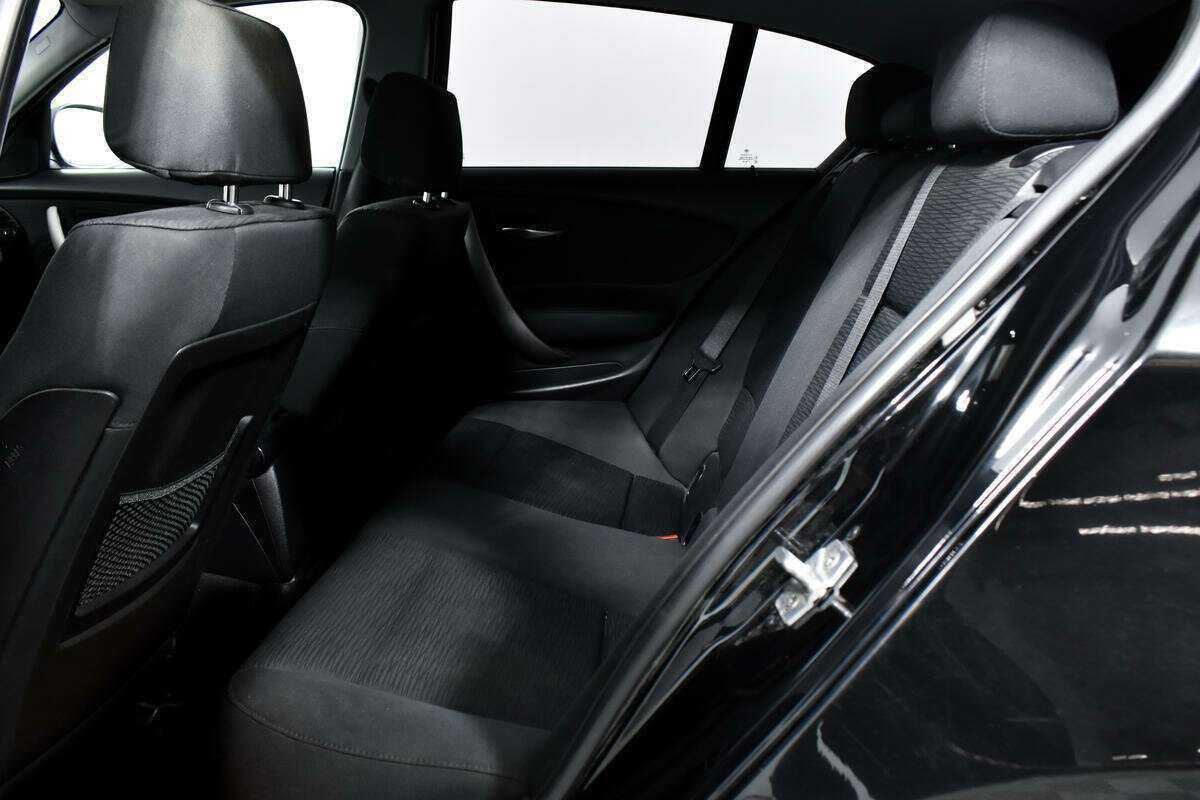 Б/У БМВ 1 серии 2009 года. Фото: #11