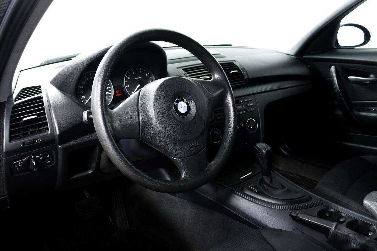 Б/У БМВ 1 серии 2009 года. Фото: #12