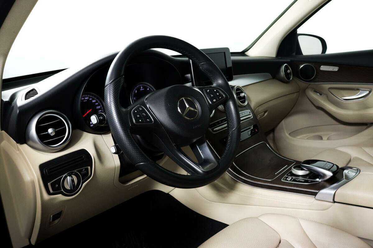 Б/У Мерседес-Бенц ГЛЦ 2017 года. Фото: #12